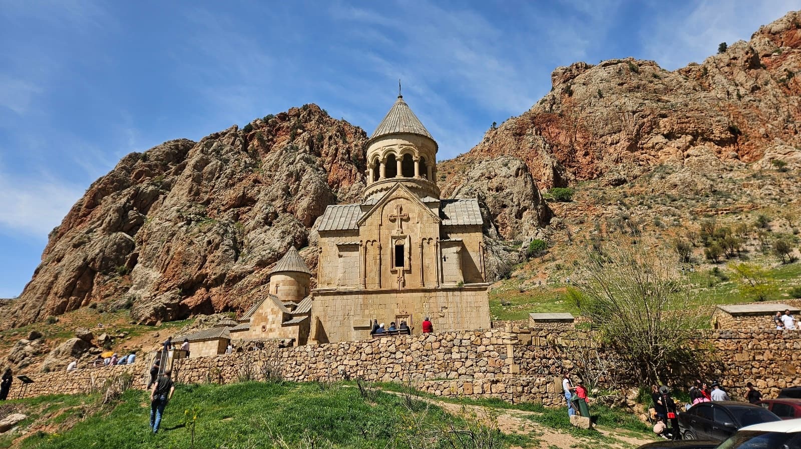 Noravank_Monastery_4_16X9